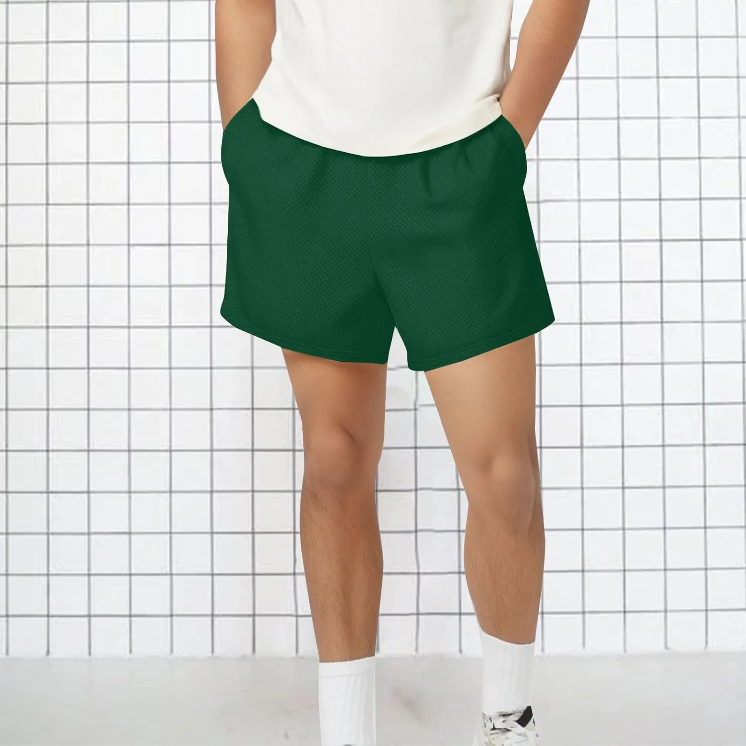 Men's Mesh Shorts Loose Fit Breathable Lightweight Running Sport Pants Fashion Drawstring Casual Shorts with Pockets